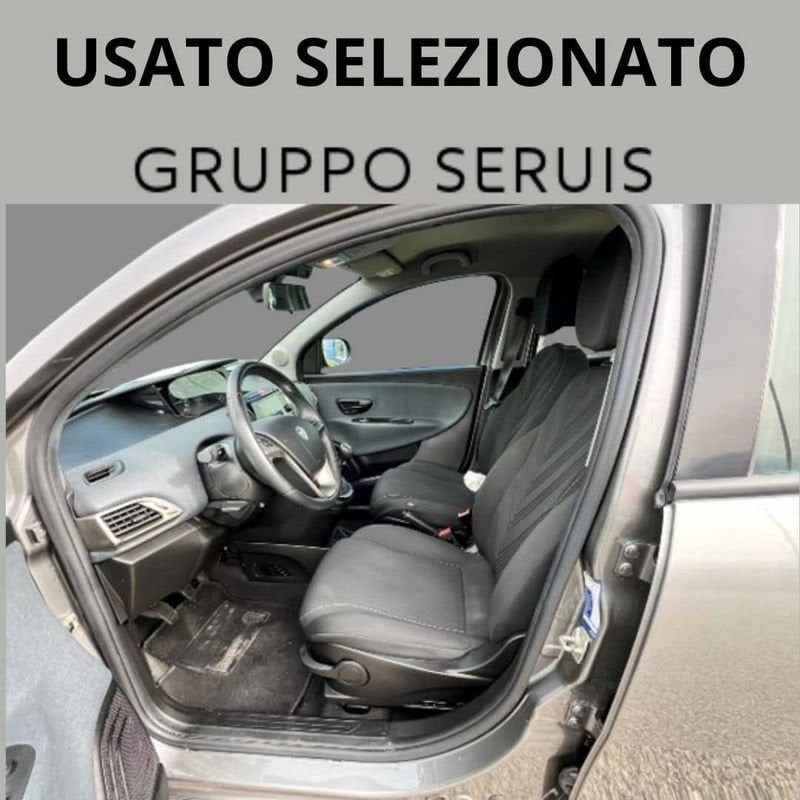 Lancia Ypsilon Benzina 3ª serie 1.0 FireFly 5 porte S&S Hybrid Ecochic Silver Usata in provincia di Cagliari - Concessionario Gruppo Seruis img-13