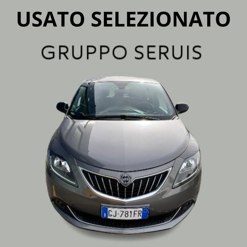 Lancia Ypsilon Benzina 3ª serie 1.0 FireFly 5 porte S&S Hybrid Ecochic Silver Usata in provincia di Cagliari - Concessionario Gruppo Seruis img-2