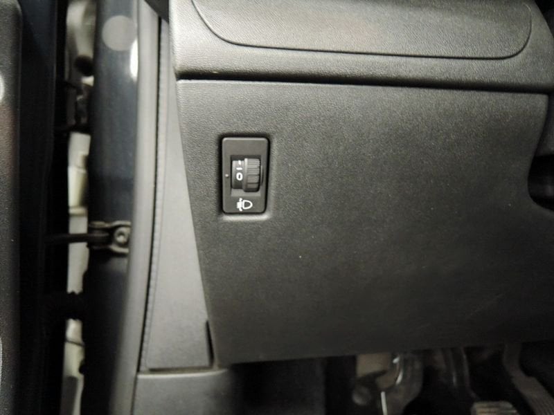 Peugeot 208  I 2015 5p 1.2 Puretech Touch 82cv - 16
