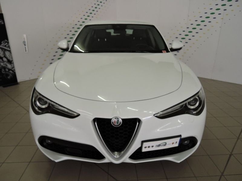 Alfa Romeo Stelvio usata a Alba
