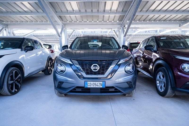 Nissan Juke 1.0 DIG-T 114 CV Acenta, foto 1 di 16