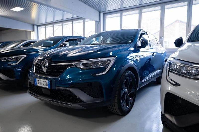 Renault Arkana 1.6 E-Tech hybrid R.S. Line 145cv, foto 1 di 17
