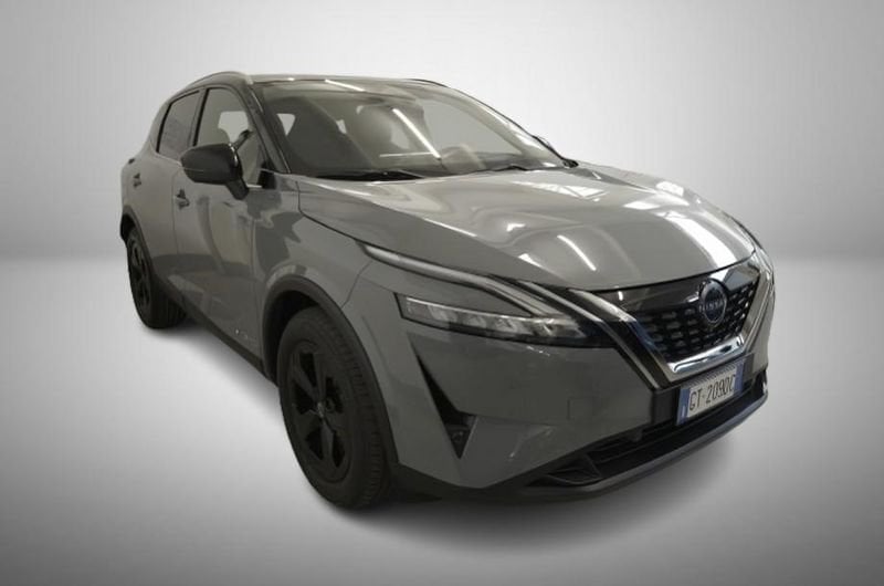 Nissan Qashqai 90th Anniversary 190cv, foto 1 di 16
