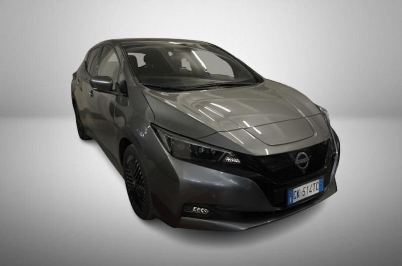Nissan Leaf II 2022 40kWh N-Connecta 150cv, foto 1 di 23