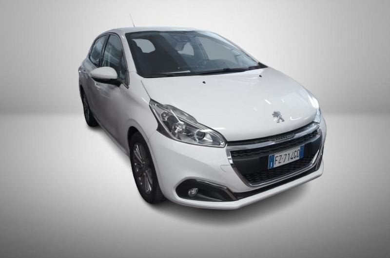 Peugeot 208 I 2015 5p 1.2 puretech Allure s&s 82cv neopatentati, foto 1 di 15