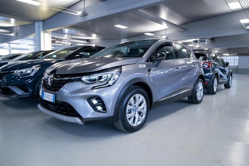 Renault Captur 1.6 E-Tech phev Intens 160cv auto, foto 1 di 16