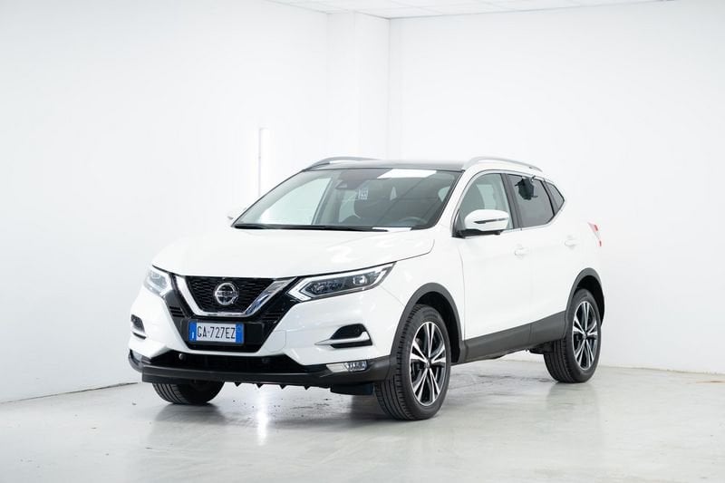 Nissan Qashqai 1.3 Dig-T N-Connecta 160CV, foto 1 di 22