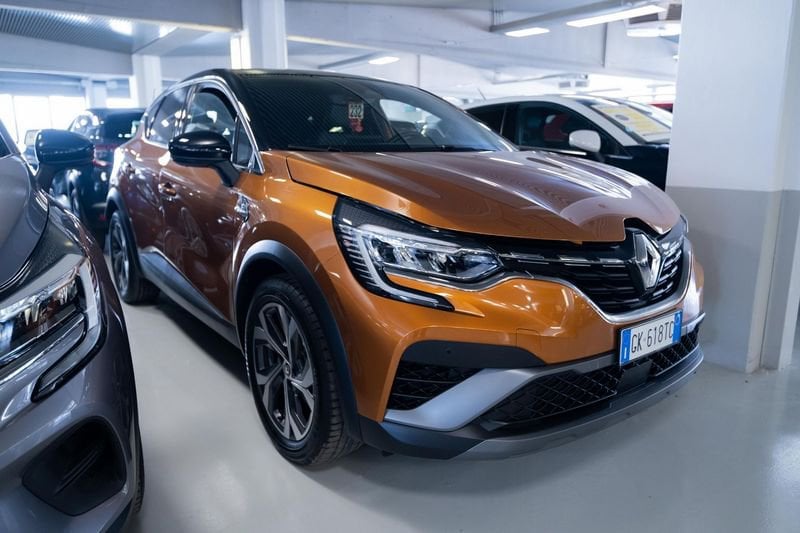 Renault Captur 1.6 E-Tech phev RS Line 160cv auto, foto 1 di 16