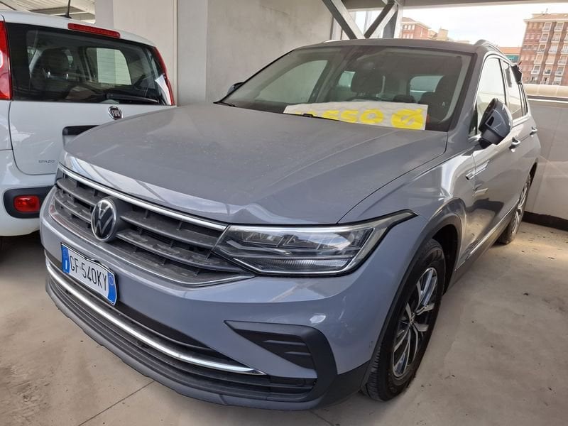 Volkswagen Tiguan II 2021 2.0 tdi Life 150cv dsg, foto 1 di 11