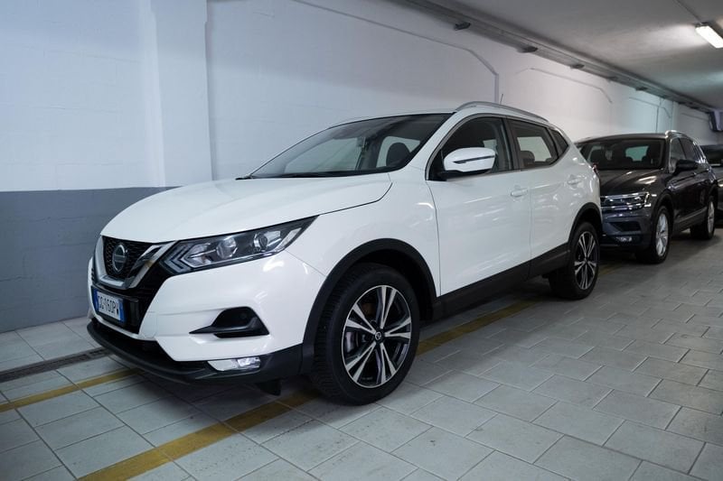 Nissan Qashqai 1.3 dig-t Acenta Premium 140cv, foto 1 di 13