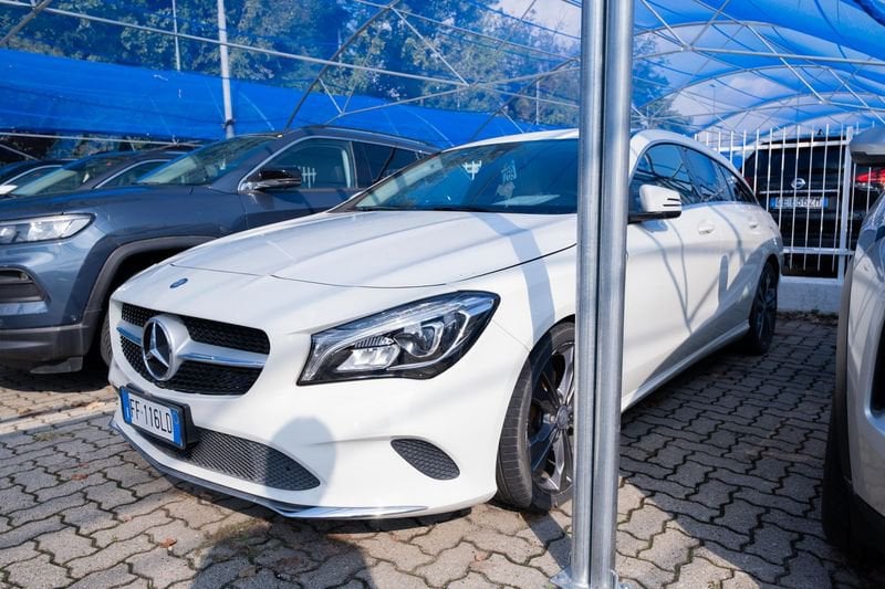 Mercedes-Benz CLA X117 Shooting Brake 200 d Sport a, foto 1 di 11