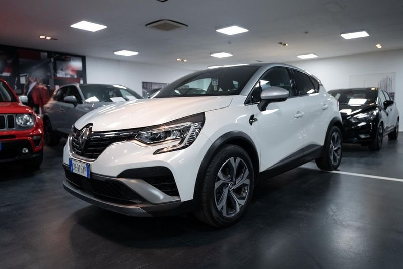 Renault Captur 1.6 E-Tech hybrid RS Line 145cv auto, foto 1 di 21