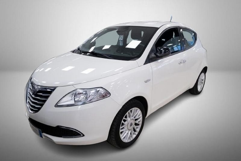 Lancia Ypsilon 1.2 8v Silver s&s 69cv E6, foto 1 di 14