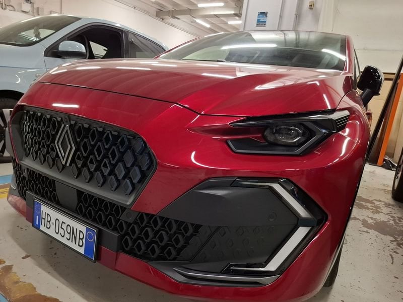 Renault Official Nuova Clio nuova Renault esprit Alpine full hybrid E-Tech 160, foto 1 di 17