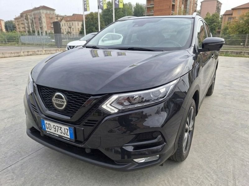 Nissan Qashqai 1.3 dig-t N-Connecta 140cv, foto 1 di 15