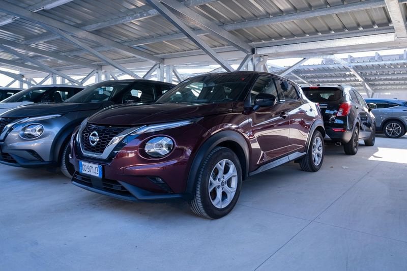 Nissan Juke 1.0 Dig-t N-Connecta 117CV, foto 1 di 17