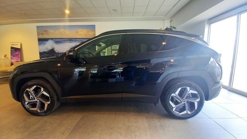 Hyundai Tucson Ibrida 1.6 HEV aut.Exellence Km 0 in provincia di Benevento - Carbone Motors