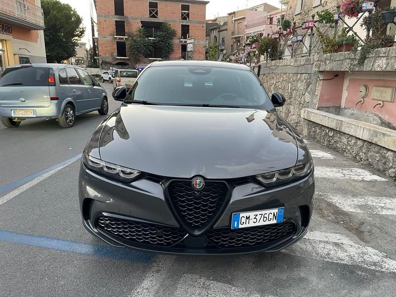 Alfa Romeo Tonale Ibrida 1.3 280CV PHEV AT6 Veloce Usata in provincia di Benevento - Carbone Motors