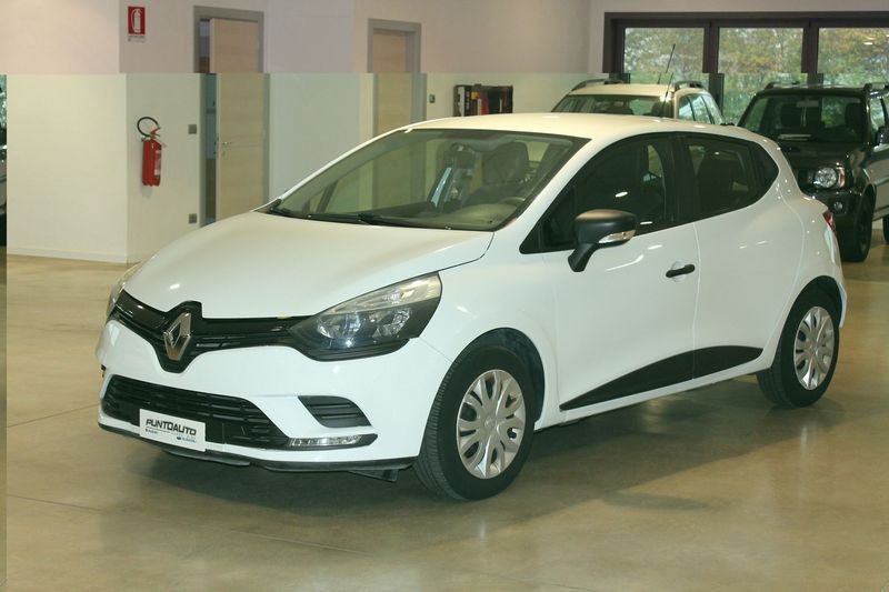 Renault Clio Benzina 1.2 75CV 5 porte Life Usata in provincia di Cuneo - Puntoauto Cuneo