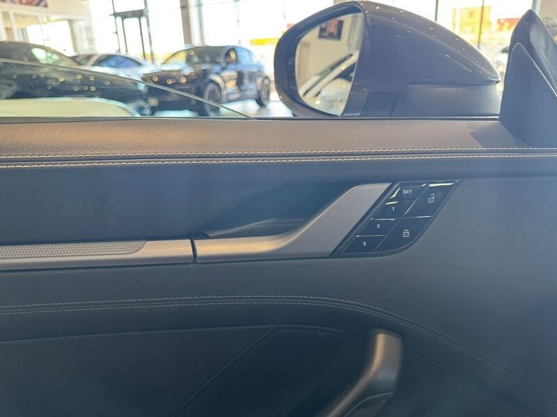 Porsche Porsche - Concessionaria Gesicar Livorno