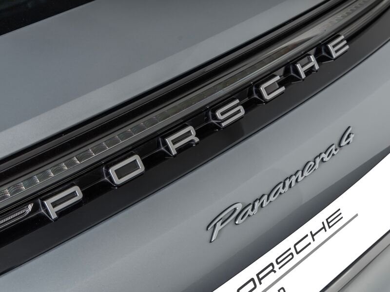 Porsche Porsche - Concessionaria Gesicar Livorno