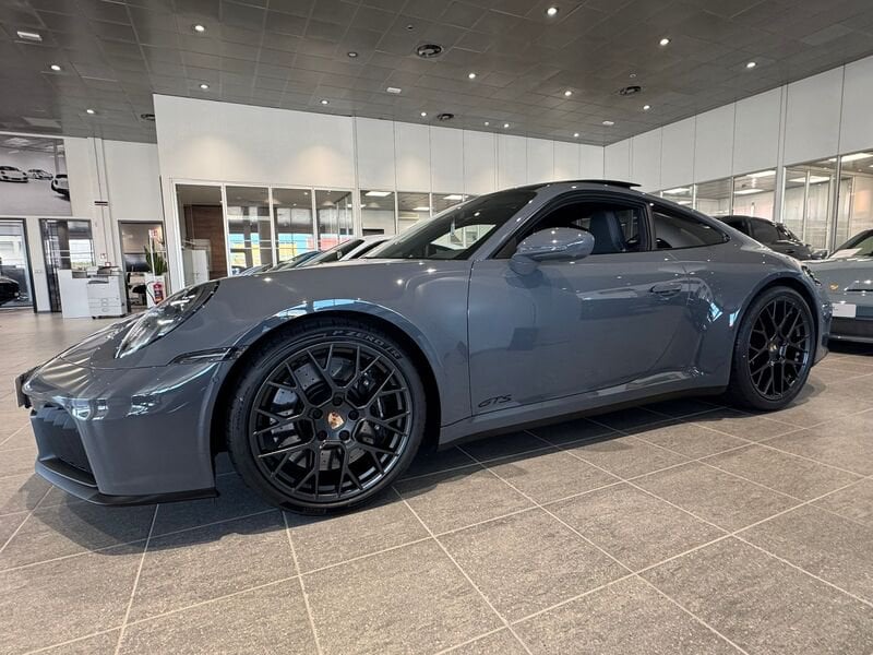 Porsche Porsche - Concessionaria Gesicar Livorno