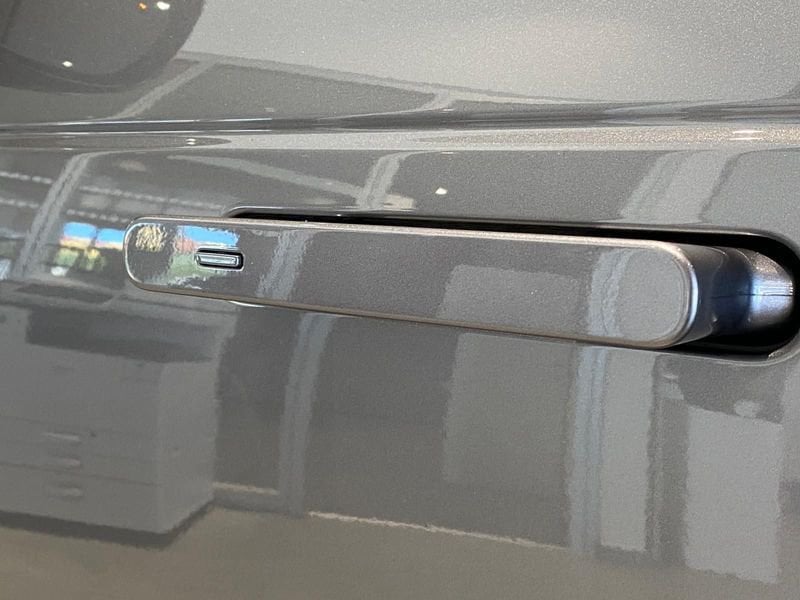 Land Rover Land Rover - Concessionaria Gesicar Livorno