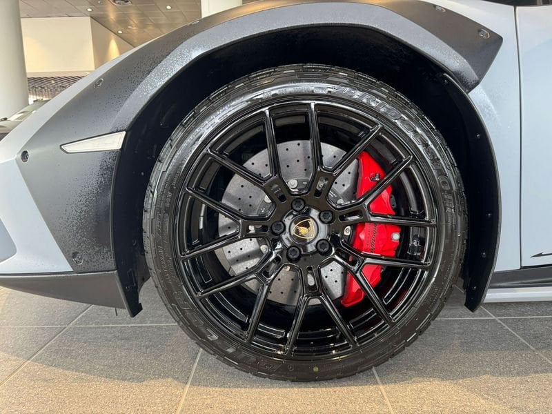 Lamborghini Lamborghini - Concessionaria Gesicar Livorno