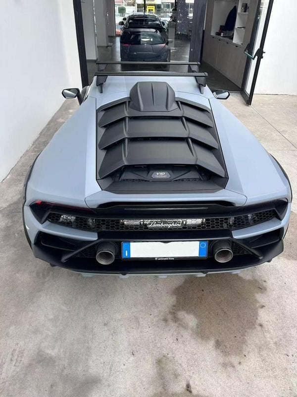 Lamborghini Lamborghini - Concessionaria Gesicar Livorno