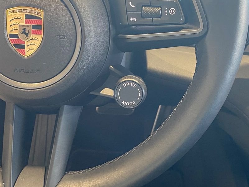 Porsche Porsche - Concessionaria Gesicar Livorno