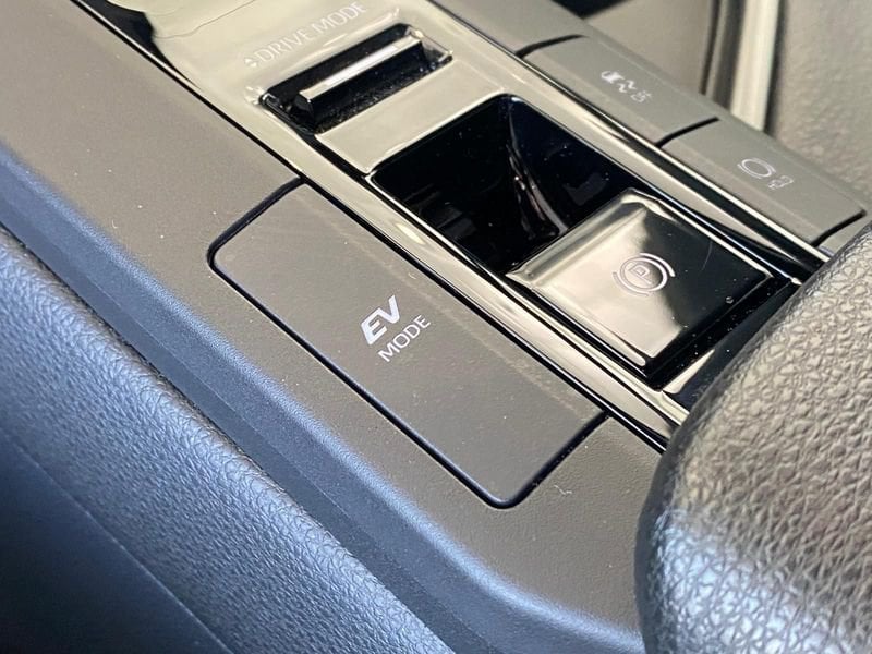 Toyota Toyota - Concessionaria Gesicar Livorno