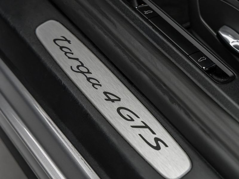 Porsche Porsche - Concessionaria Gesicar Livorno