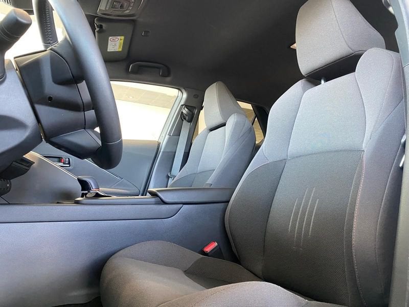 Toyota Toyota - Concessionaria Gesicar Livorno