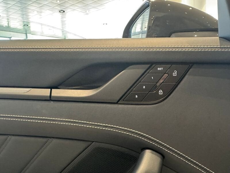 Porsche Porsche - Concessionaria Gesicar Livorno