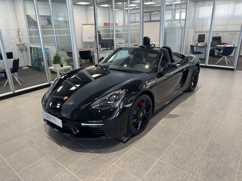 Porsche Porsche - Concessionaria Gesicar Livorno