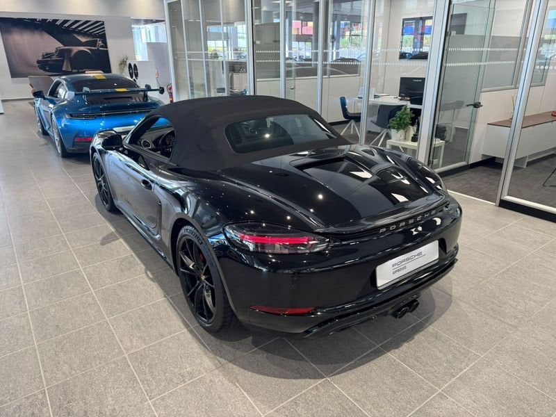 Porsche Porsche - Concessionaria Gesicar Livorno