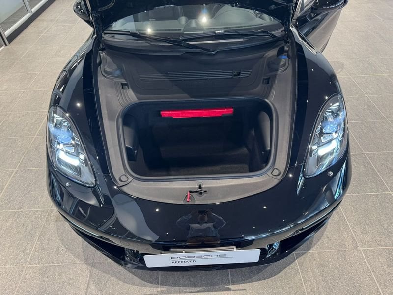 Porsche Porsche - Concessionaria Gesicar Livorno