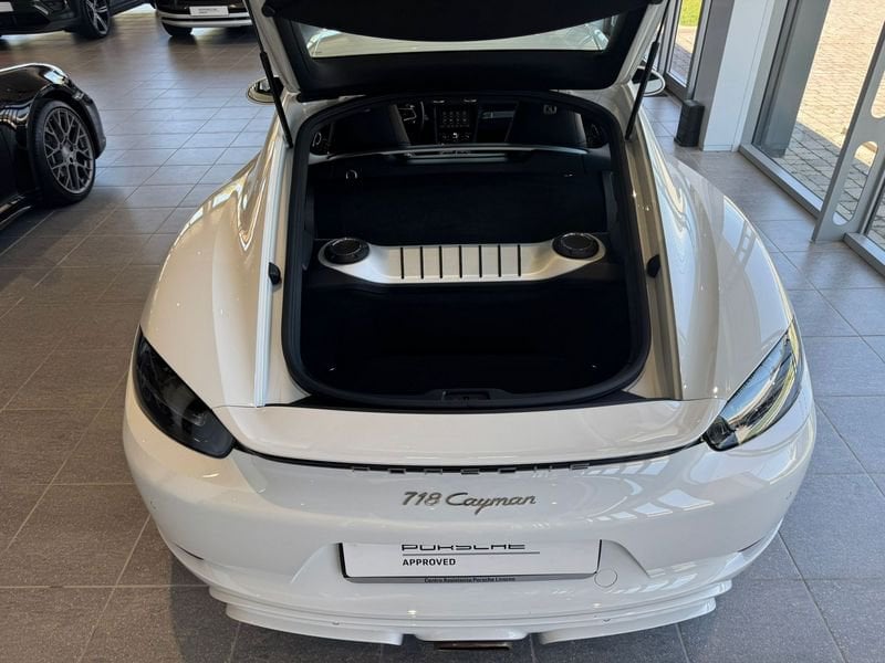 Porsche Porsche - Concessionaria Gesicar Livorno