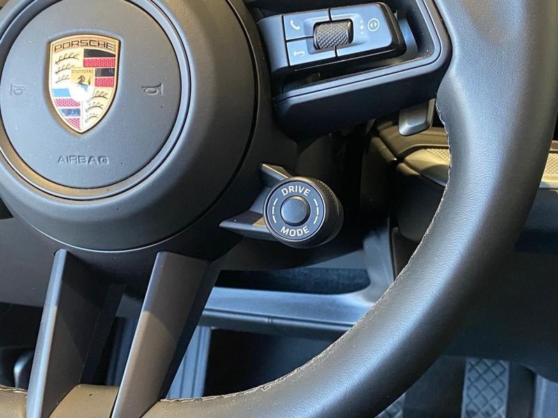 Porsche Porsche - Concessionaria Gesicar Livorno