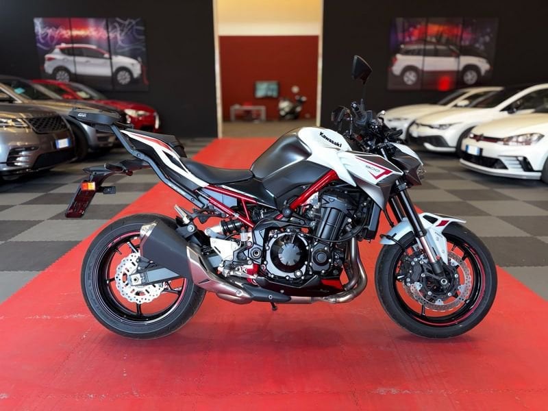 Kawasaki Z 900 Benzina Z900 PRONTA CONSEGNA PARI AL NUOVO Usata in provincia di Monza e della Brianza - Emme-Bi Motori Cornate D'Adda